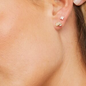 Gaia Earstud 05